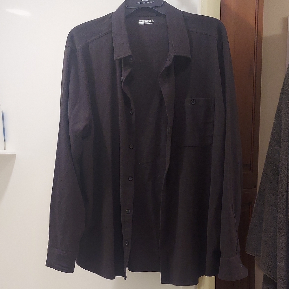 Men's Casual Button-Up Shirt